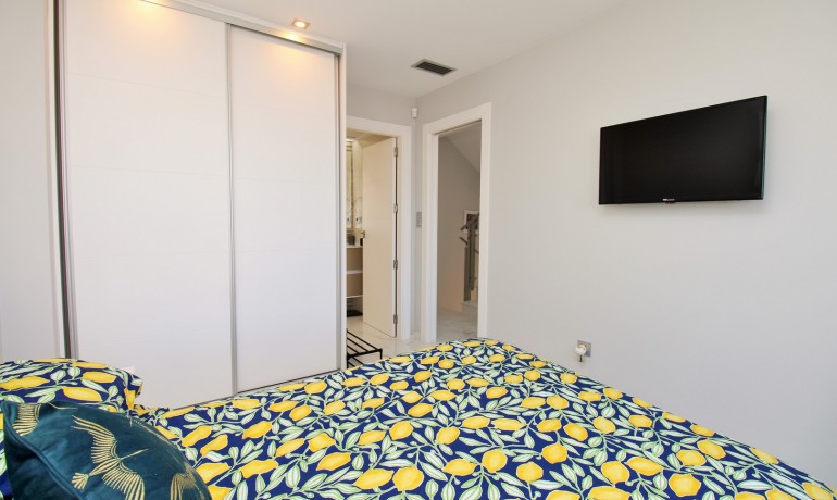 Venta - Villa -
Villamartin