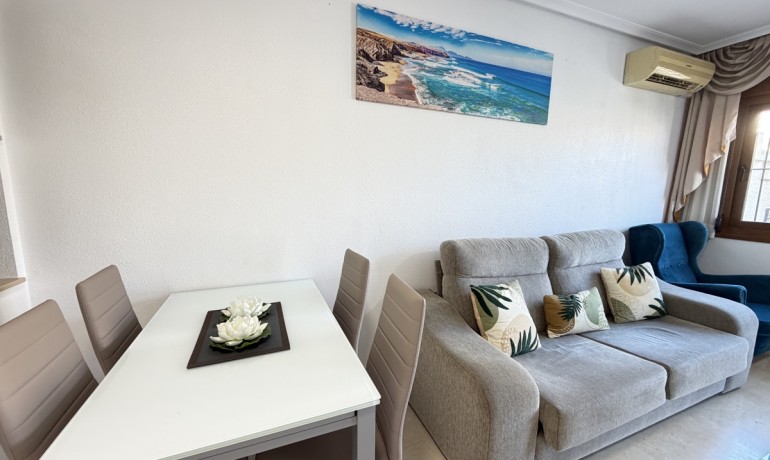 Venta - Apartamento / piso -
Villamartin