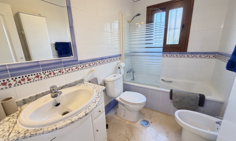 Venta - Apartamento / piso -
Villamartin