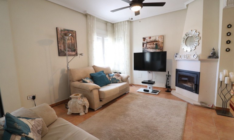 Revente - Villa -
Algorfa - Montebello