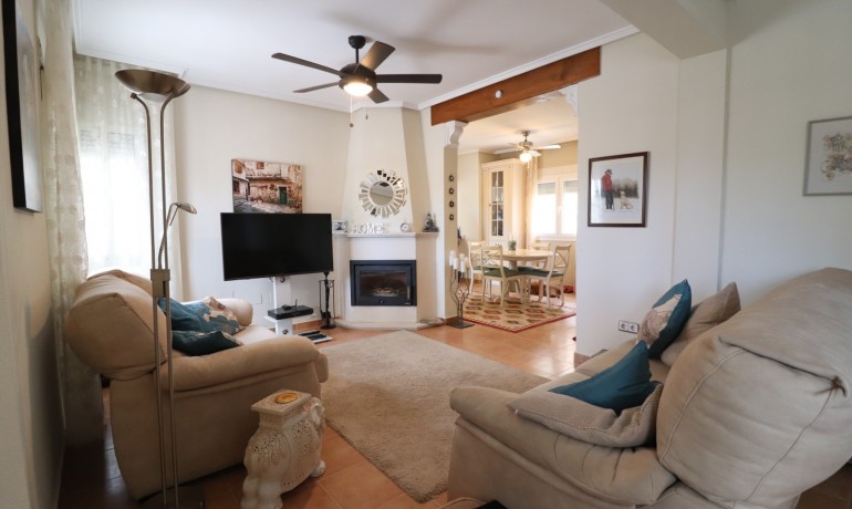 Revente - Villa -
Algorfa - Montebello