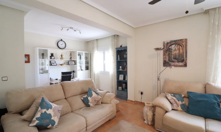 Revente - Villa -
Algorfa - Montebello