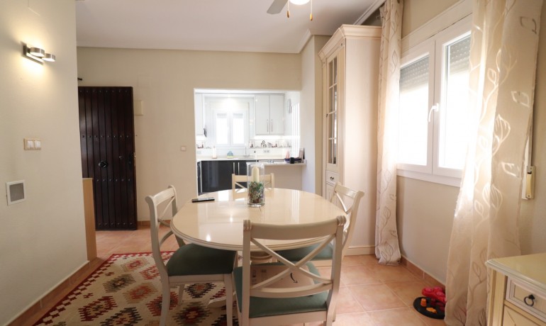 Revente - Villa -
Algorfa - Montebello