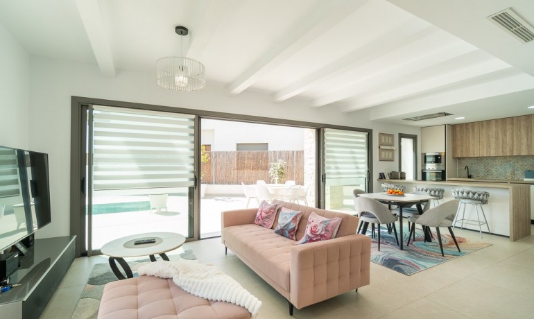 Revente - Villa -
Orihuela Costa* - Villamartin Golf