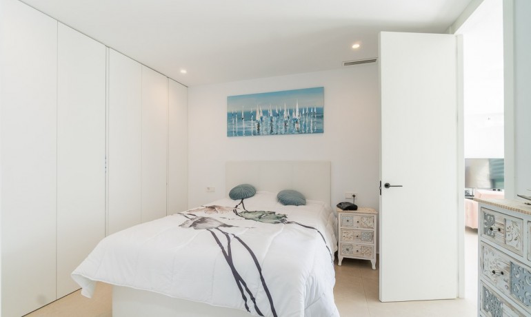 Revente - Villa -
Orihuela Costa* - Villamartin Golf