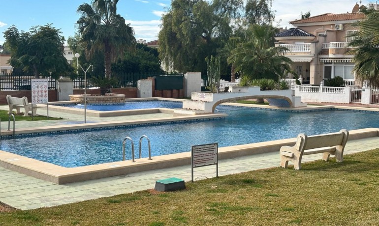 Revente - Maison -
Cuidad Quesada* - Doña pepa