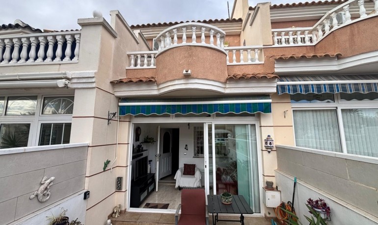 Revente - Maison -
Cuidad Quesada* - Doña pepa