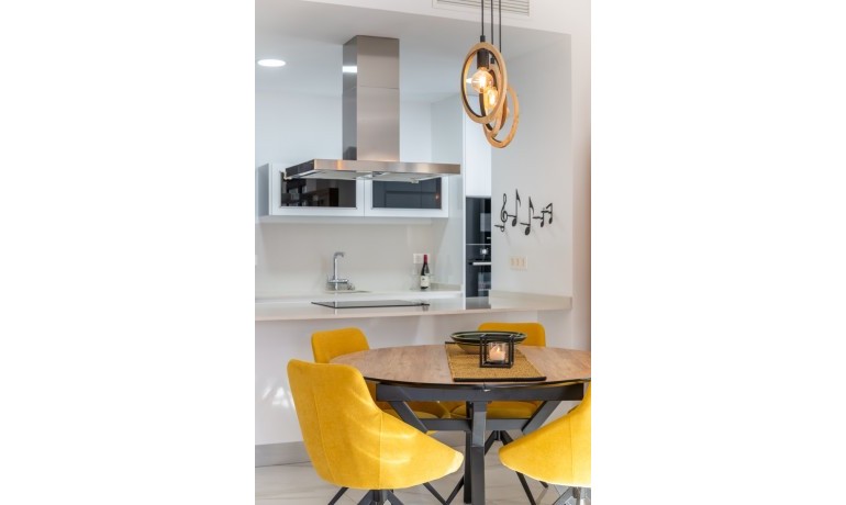 Herverkoop - Villa -
Benijofar* - Benijófar