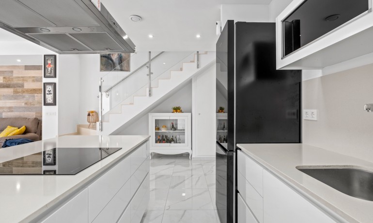 Herverkoop - Villa -
Benijofar* - Benijófar