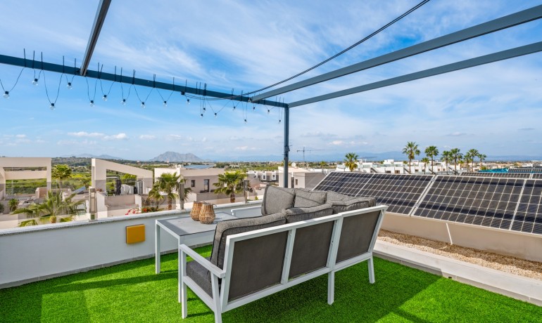 Herverkoop - Villa -
Benijofar* - Benijófar