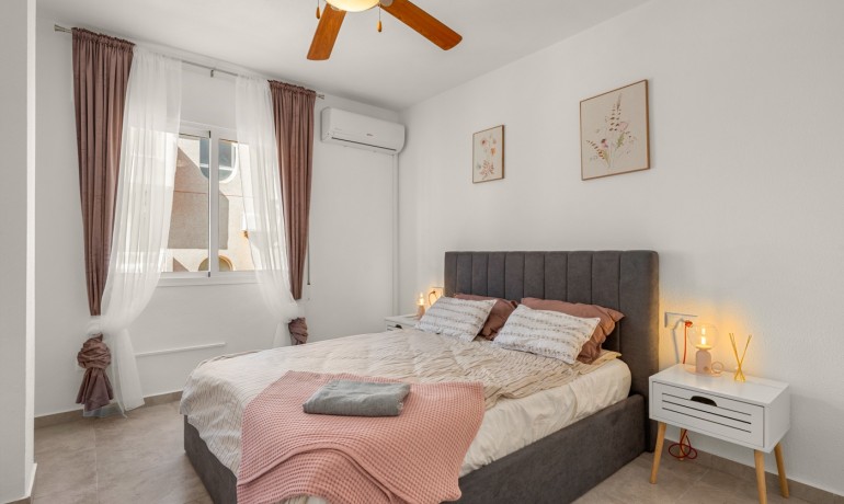 Sale - Apartment / Flat -
Los Urrutias - Estrella De Mar