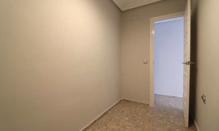 Sale - Apartment / Flat -
Torrevieja - Torre La Mata