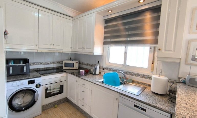 Herverkoop - Villa -
Guardamar del Segura - El Raso