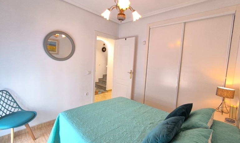 Herverkoop - Villa -
Guardamar del Segura - El Raso