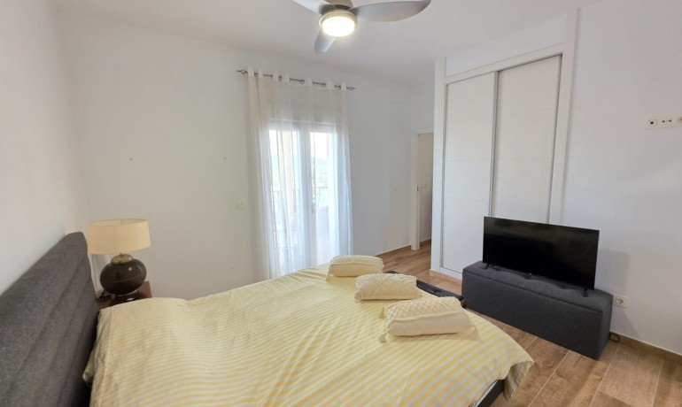 Sale - Finca / Country Property -
Pinoso - Pinoso - Country