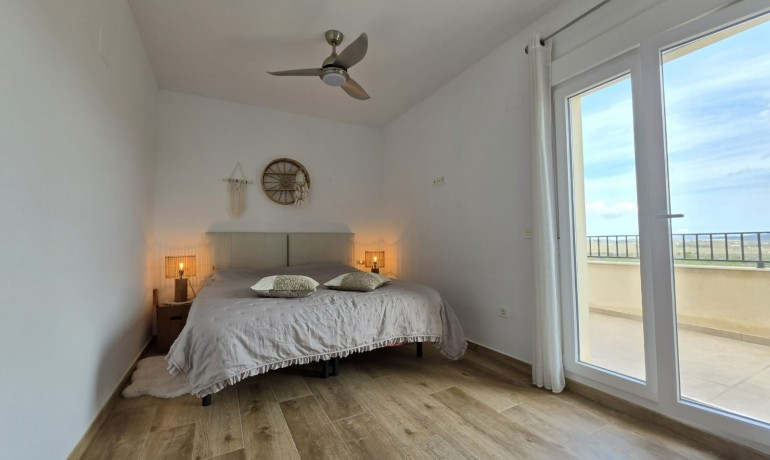 Sale - Finca / Country Property -
Pinoso - Pinoso - Country