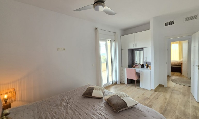 Sale - Finca / Country Property -
Pinoso - Pinoso - Country