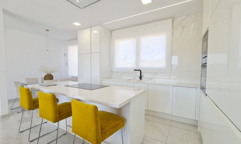 Sale - Finca / Country Property -
Pinoso - Pinoso - Country