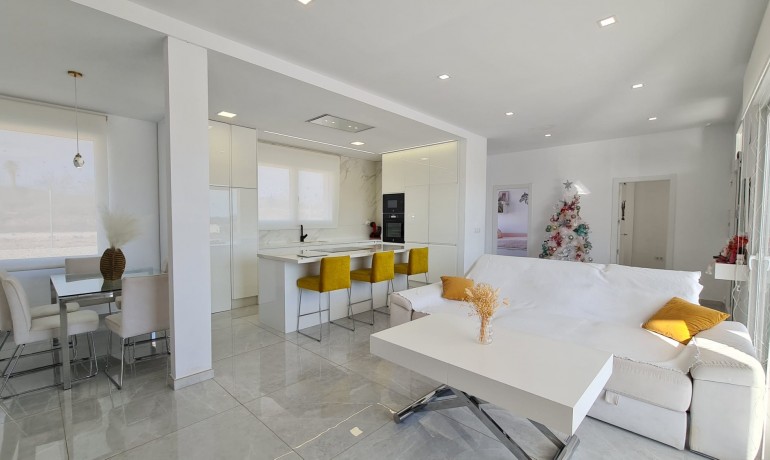 Sale - Finca / Country Property -
Pinoso - Pinoso - Country