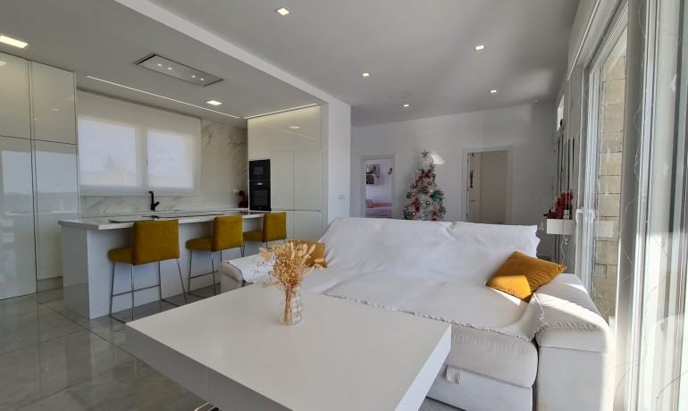 Sale - Finca / Country Property -
Pinoso - Pinoso - Country