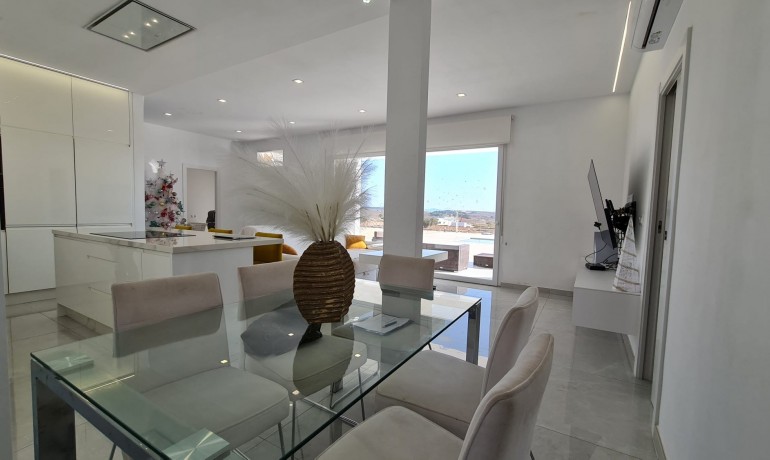 Sale - Finca / Country Property -
Pinoso - Pinoso - Country