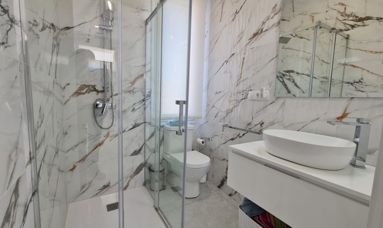 Sale - Finca / Country Property -
Pinoso - Pinoso - Country