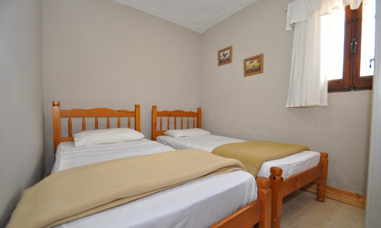 Herverkoop - Finca / Landgoed -
Pinoso - Pinoso - Town