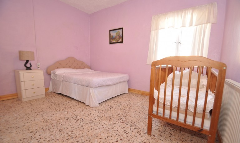 Herverkoop - Finca / Landgoed -
Pinoso - Pinoso - Town