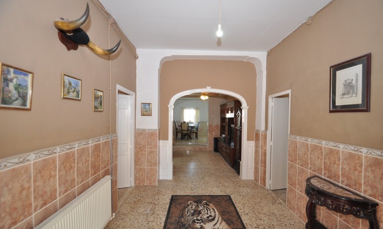 Herverkoop - Finca / Landgoed -
Pinoso - Pinoso - Town