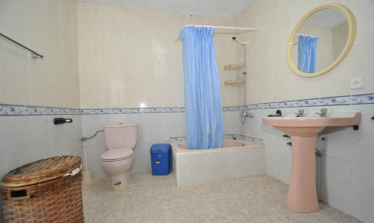 Herverkoop - Finca / Landgoed -
Pinoso - Pinoso - Town