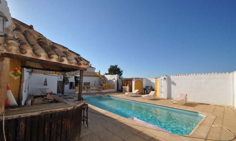 Herverkoop - Finca / Landgoed -
Pinoso - Pinoso - Town