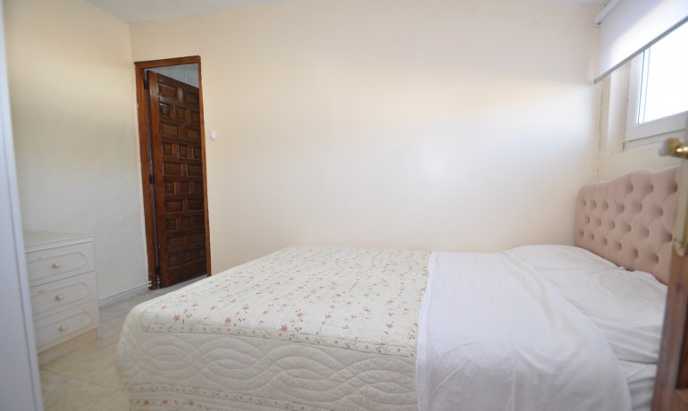 Herverkoop - Finca / Landgoed -
Pinoso - Pinoso - Town