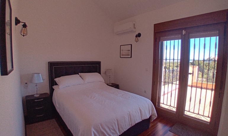 Herverkoop - Villa -
Algorfa - La Finca Golf Resort