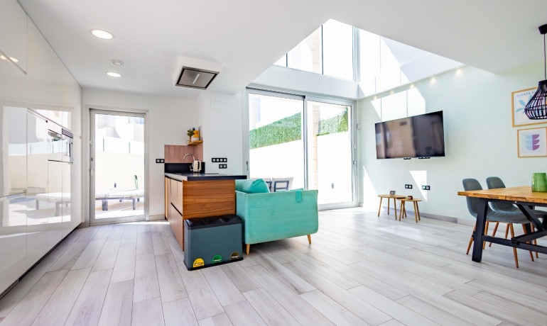 Herverkoop - Villa -
Orihuela Costa* - Lomas de Cabo Roig