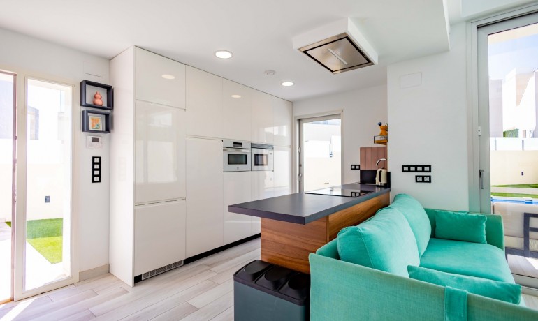 Herverkoop - Villa -
Orihuela Costa* - Lomas de Cabo Roig