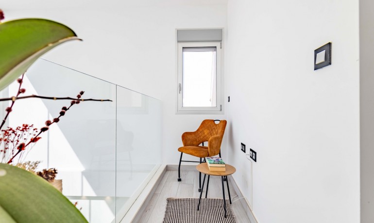 Herverkoop - Villa -
Orihuela Costa* - Lomas de Cabo Roig