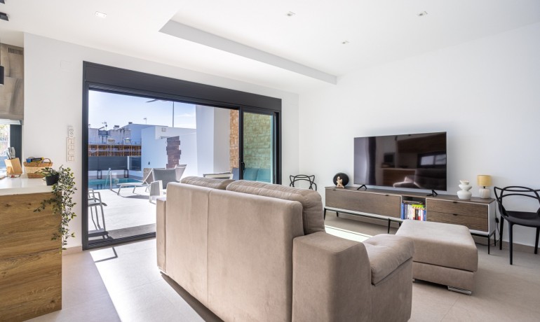 Herverkoop - Villa -
Dolores* - Dolores