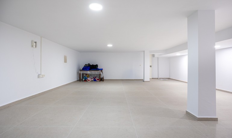 Herverkoop - Villa -
Dolores* - Dolores