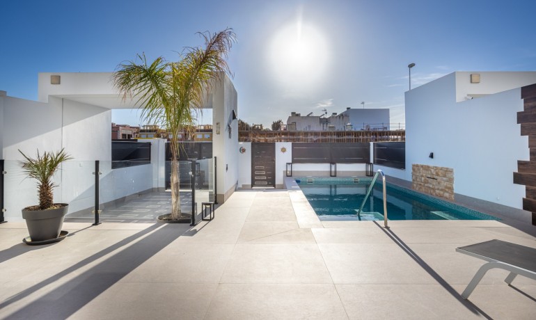 Herverkoop - Villa -
Dolores* - Dolores