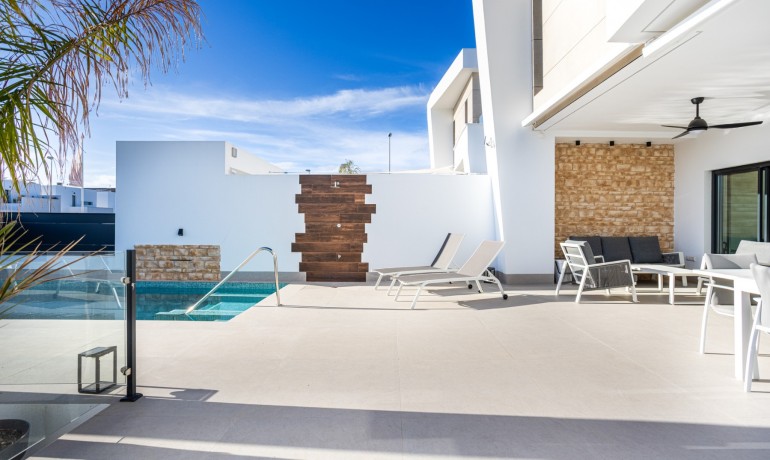 Herverkoop - Villa -
Dolores* - Dolores