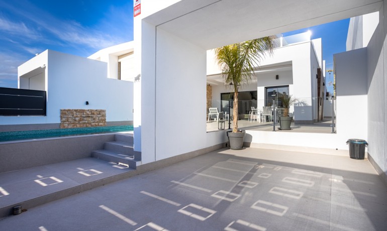 Herverkoop - Villa -
Dolores* - Dolores