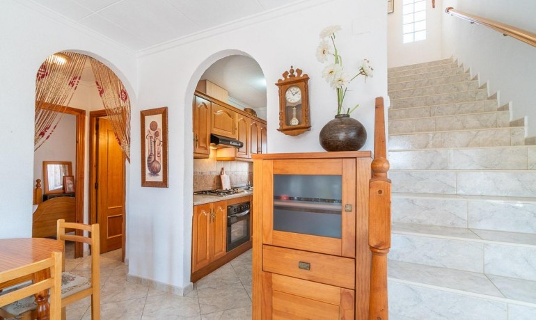 Sale - Villa -
San Fulgencio - La Marina