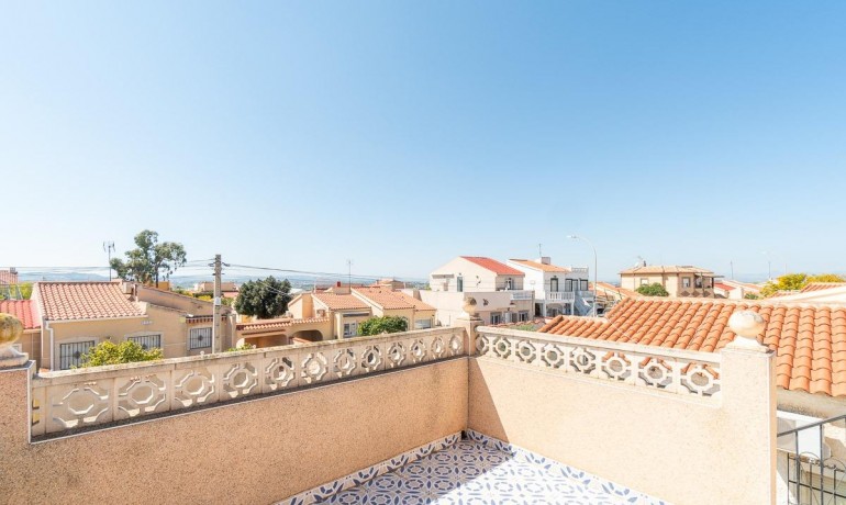 Sale - Villa -
San Fulgencio - La Marina