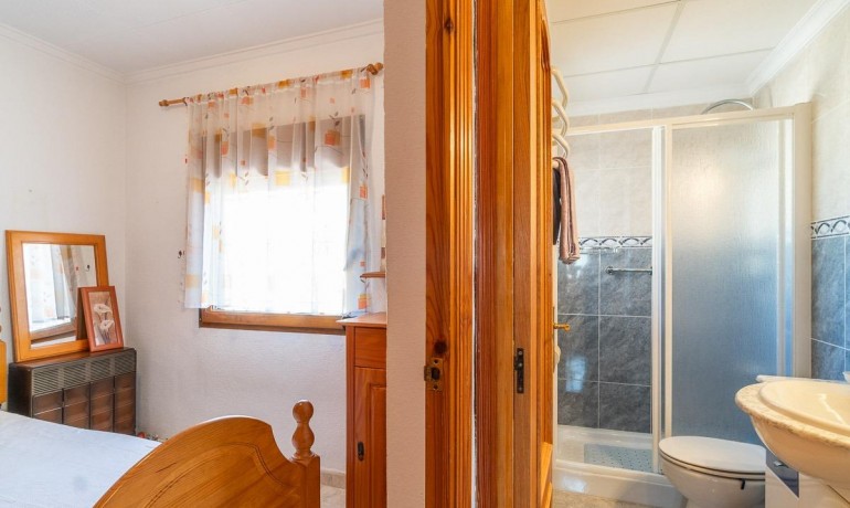 Sale - Villa -
San Fulgencio - La Marina