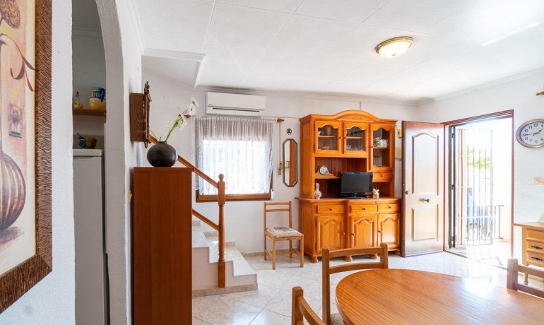 Sale - Villa -
San Fulgencio - La Marina