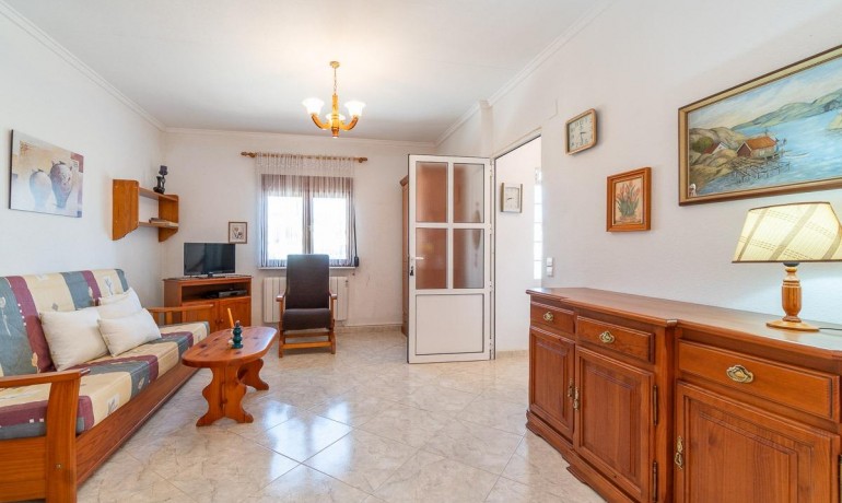 Sale - Villa -
San Fulgencio - La Marina