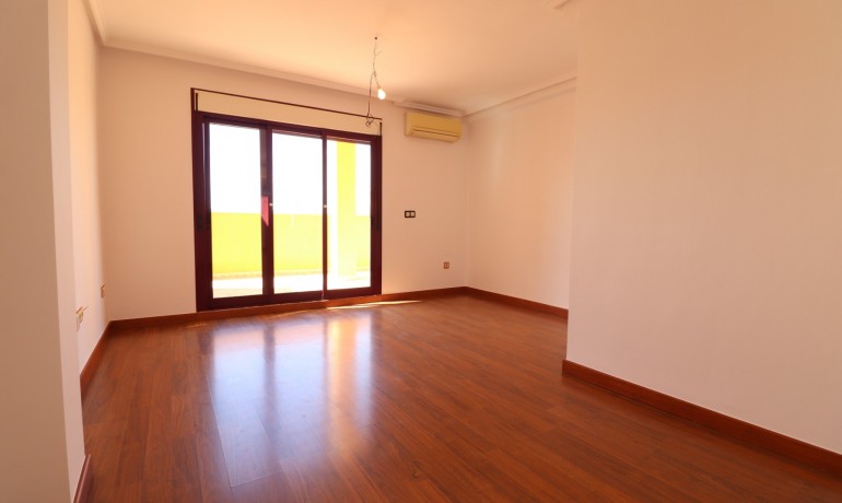 Sale - Apartment / Flat -
Formentera del Segura - Formentera - Village