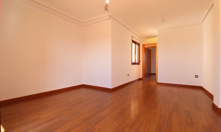 Sale - Apartment / Flat -
Formentera del Segura - Formentera - Village