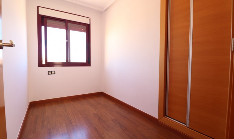 Sale - Apartment / Flat -
Formentera del Segura - Formentera - Village