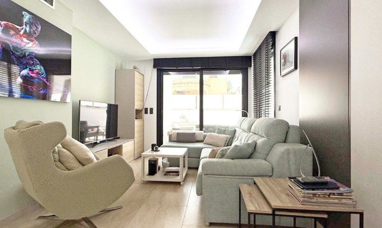 Sale - Villa -
Orihuela Costa* - Villamartin*